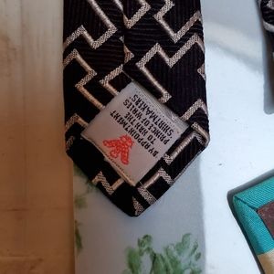 Assorted High end Mens ties  Hermes,Vinyard vine,Salvatore Ferragamo